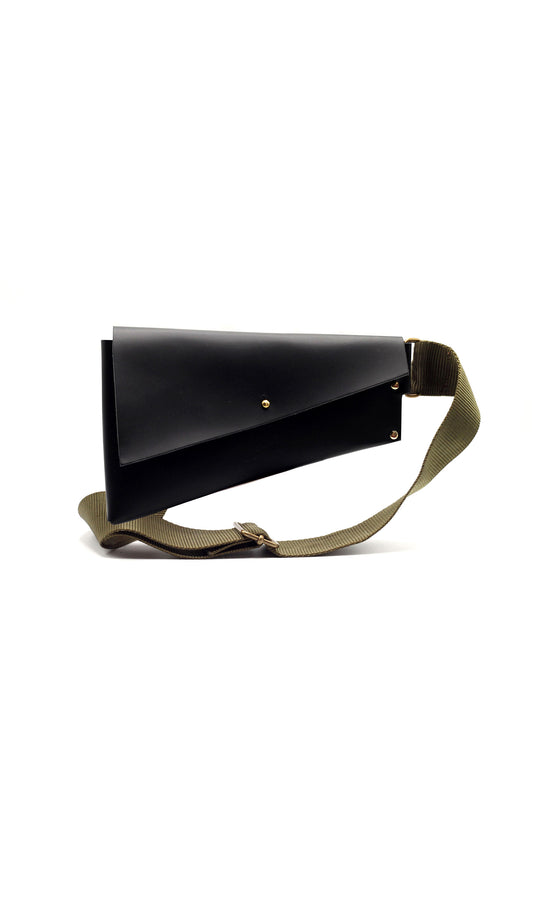 Ginès Atelier - créatif sac banane porte-monnaie ceinture en cuir personnalisé Paris - DIY Cuir personnalisation - Maroquinerie modèle unique - édition limitée fait main cuir upcyclé