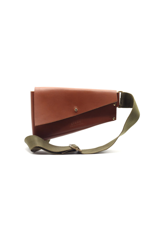Ginès Atelier - créatif sac banane porte-monnaie ceinture en cuir personnalisé Paris - DIY Cuir personnalisation - Maroquinerie modèle unique - édition limitée fait main cuir upcyclé