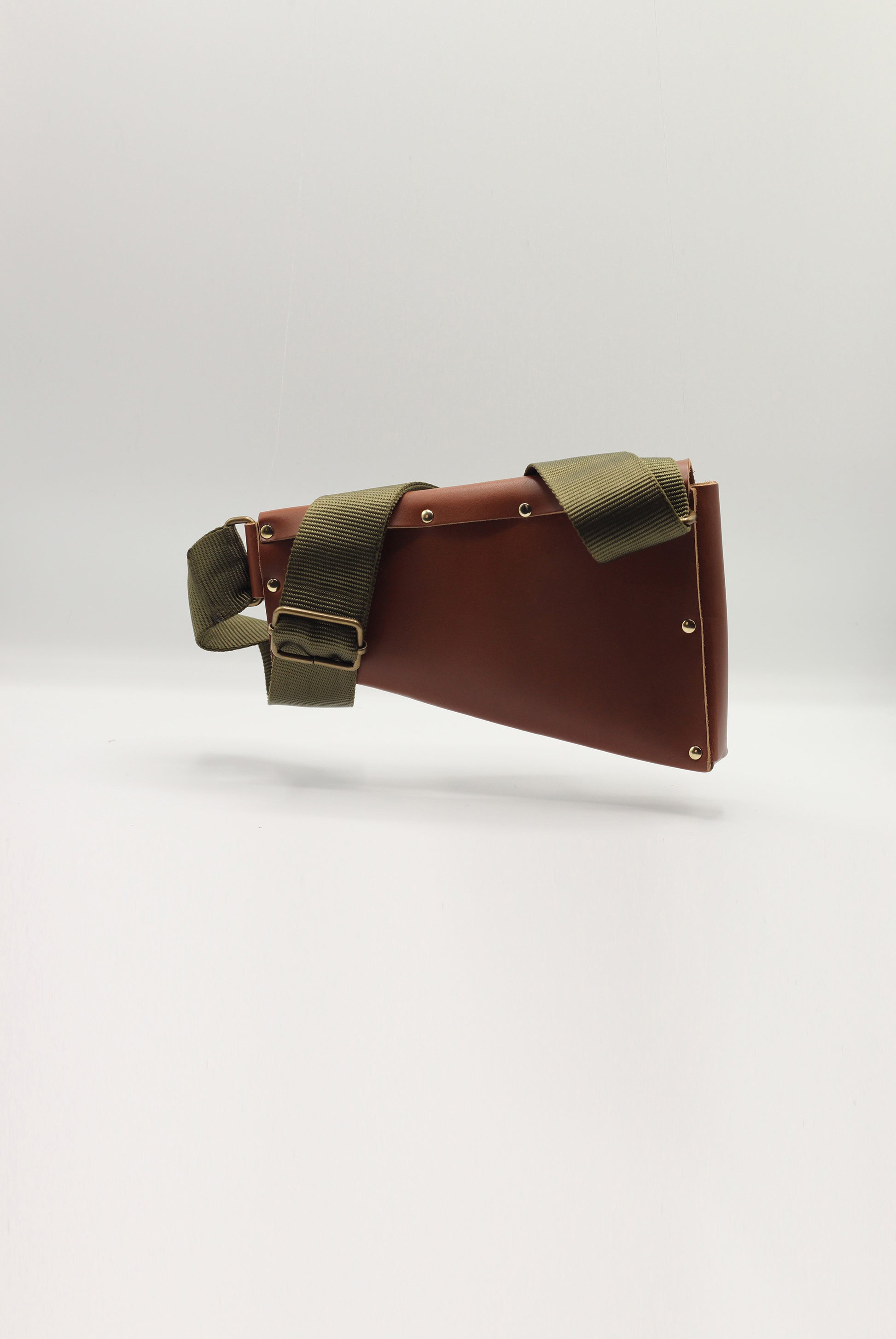 Ginès Atelier - créatif sac banane porte-monnaie ceinture en cuir personnalisé Paris - DIY Cuir personnalisation - Maroquinerie modèle unique - édition limitée fait main cuir upcyclé