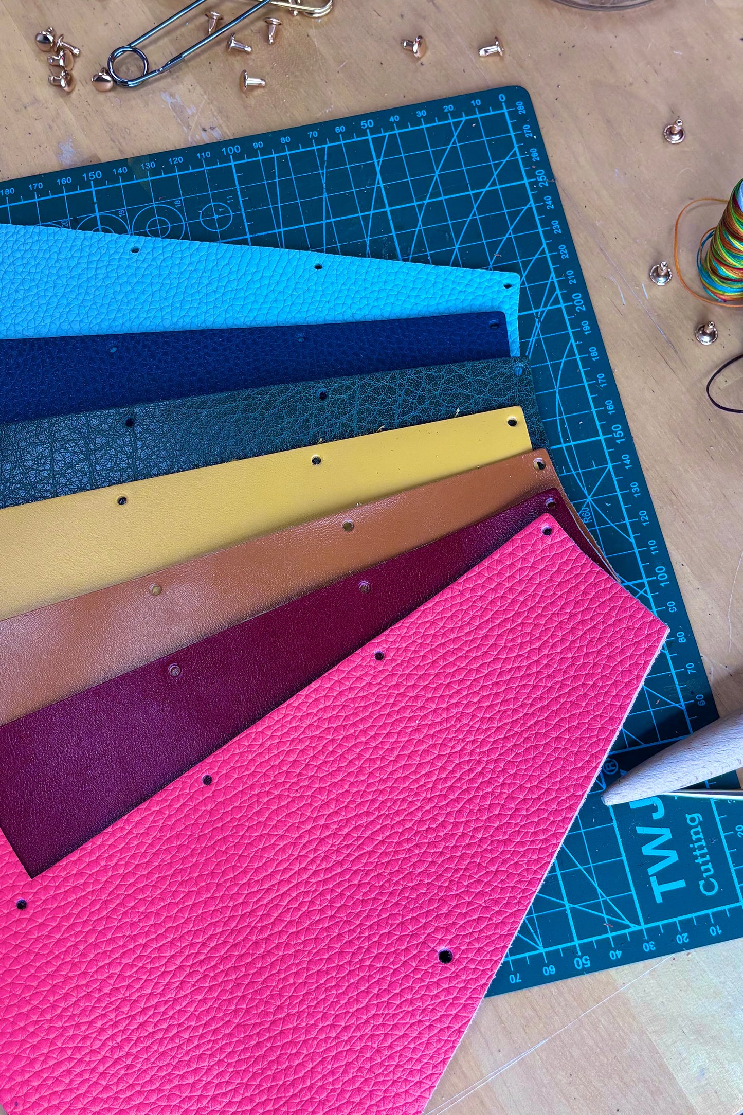 Atelier Créatif Maroquinerie - Personnalisation Sac Sacoche Banane Cuir