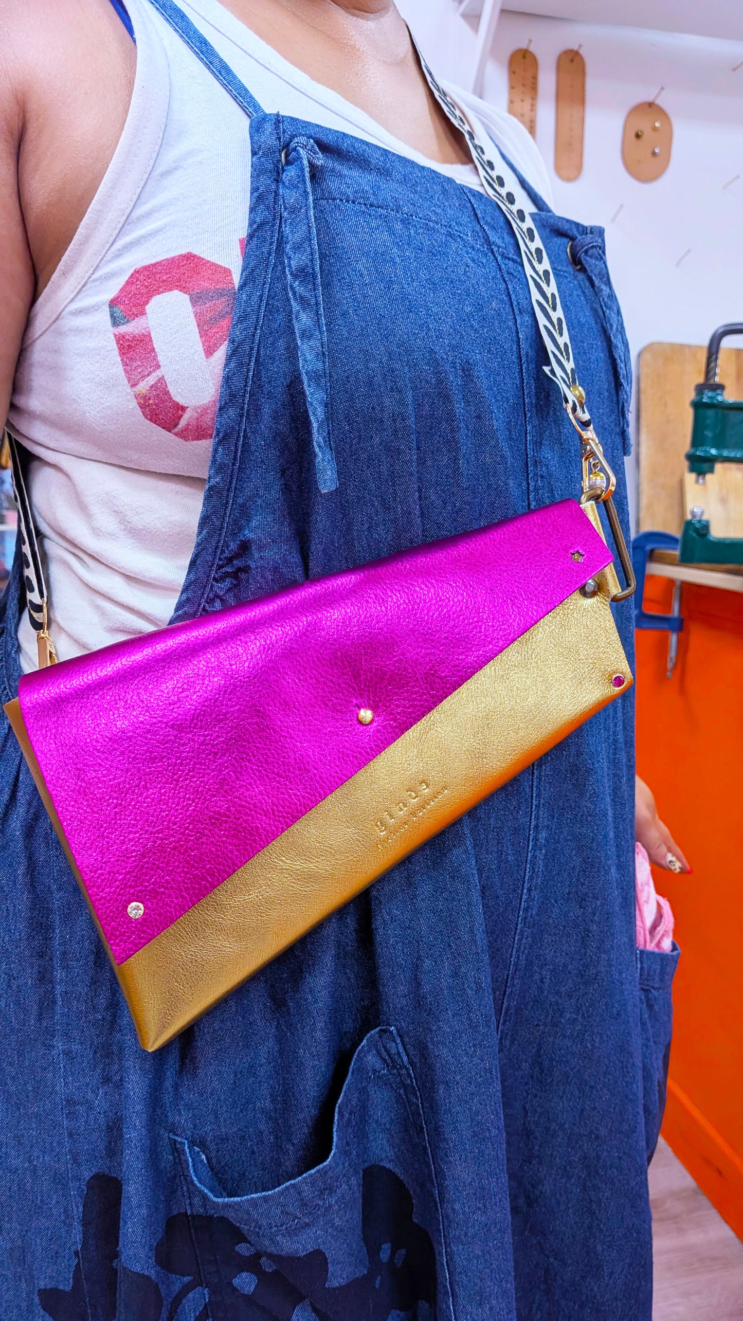 Atelier Créatif Maroquinerie - Personnalisation Sac Sacoche Banane Cuir