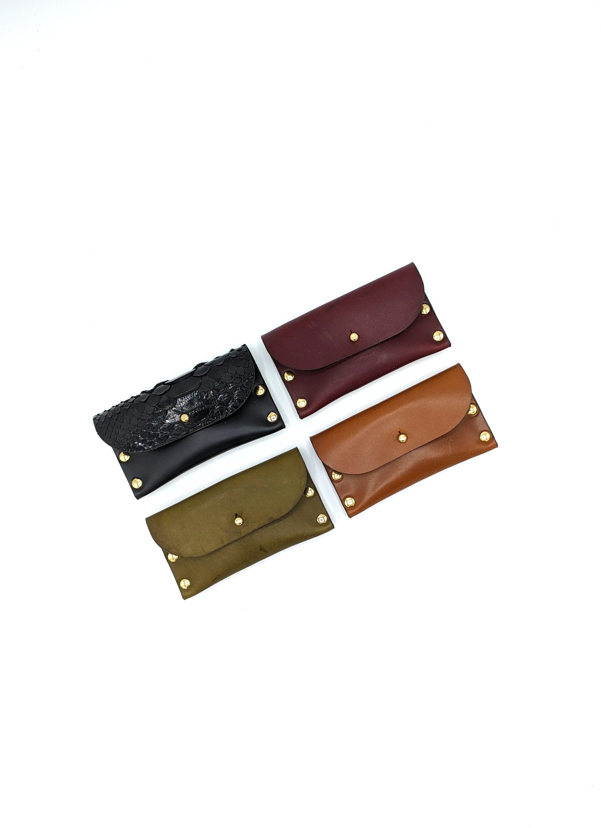 Ginès Atelier - créatif sac banane porte-monnaie ceinture en cuir personnalisé Paris - DIY Cuir personnalisation - Maroquinerie modèle unique - édition limitée fait main cuir upcyclé