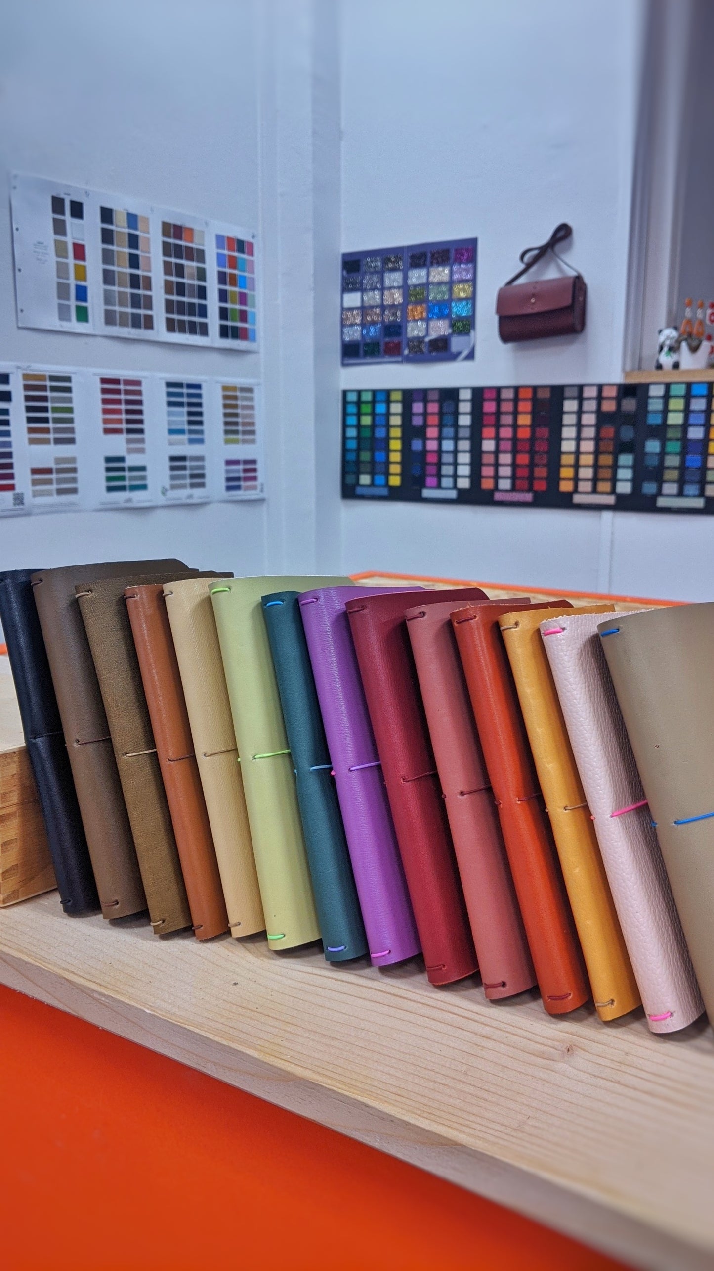 Atelier Créatif Maroquinerie - Personnalisation Carnet Cuir