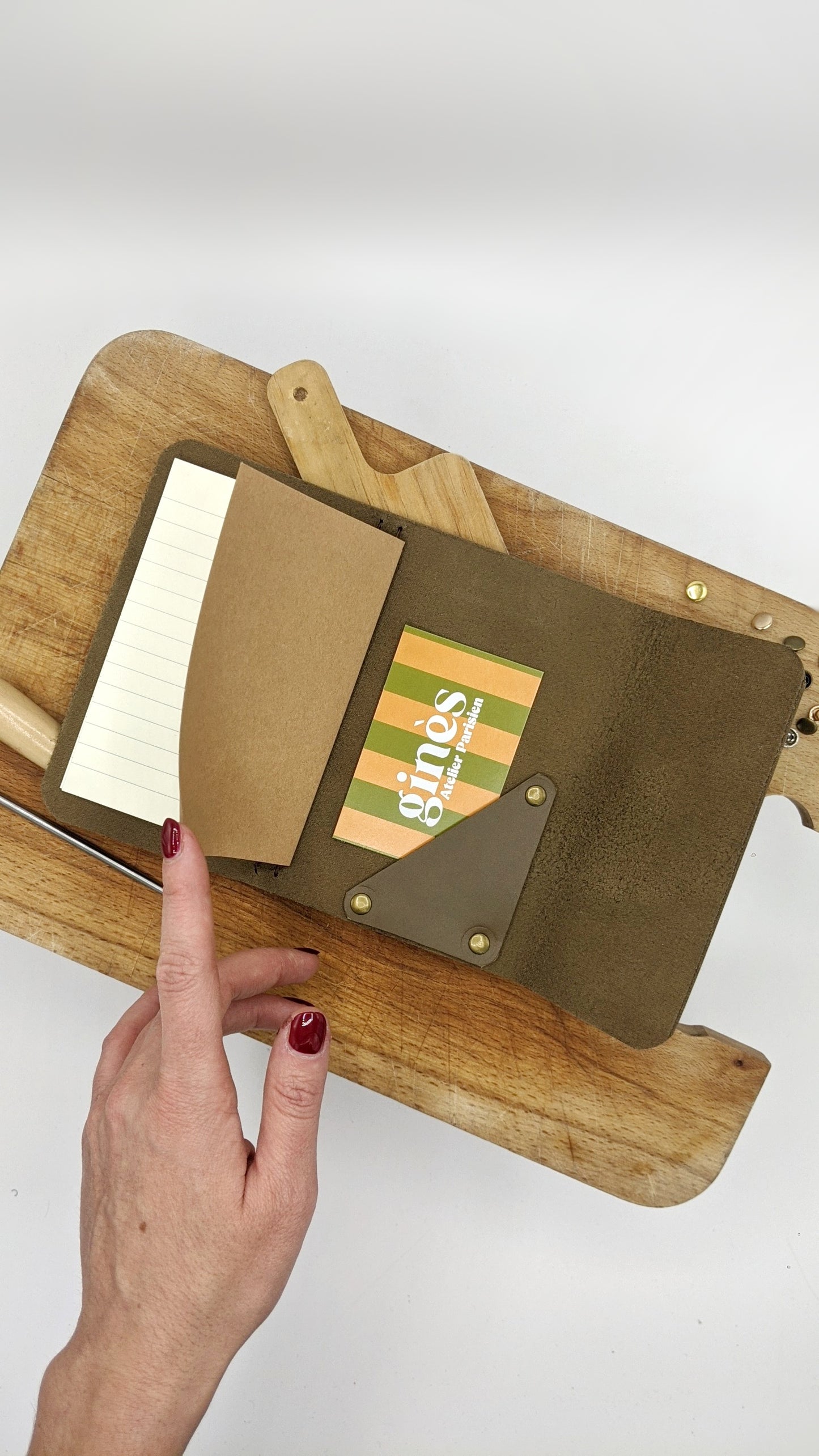 Atelier Créatif Maroquinerie - Personnalisation Carnet Cuir