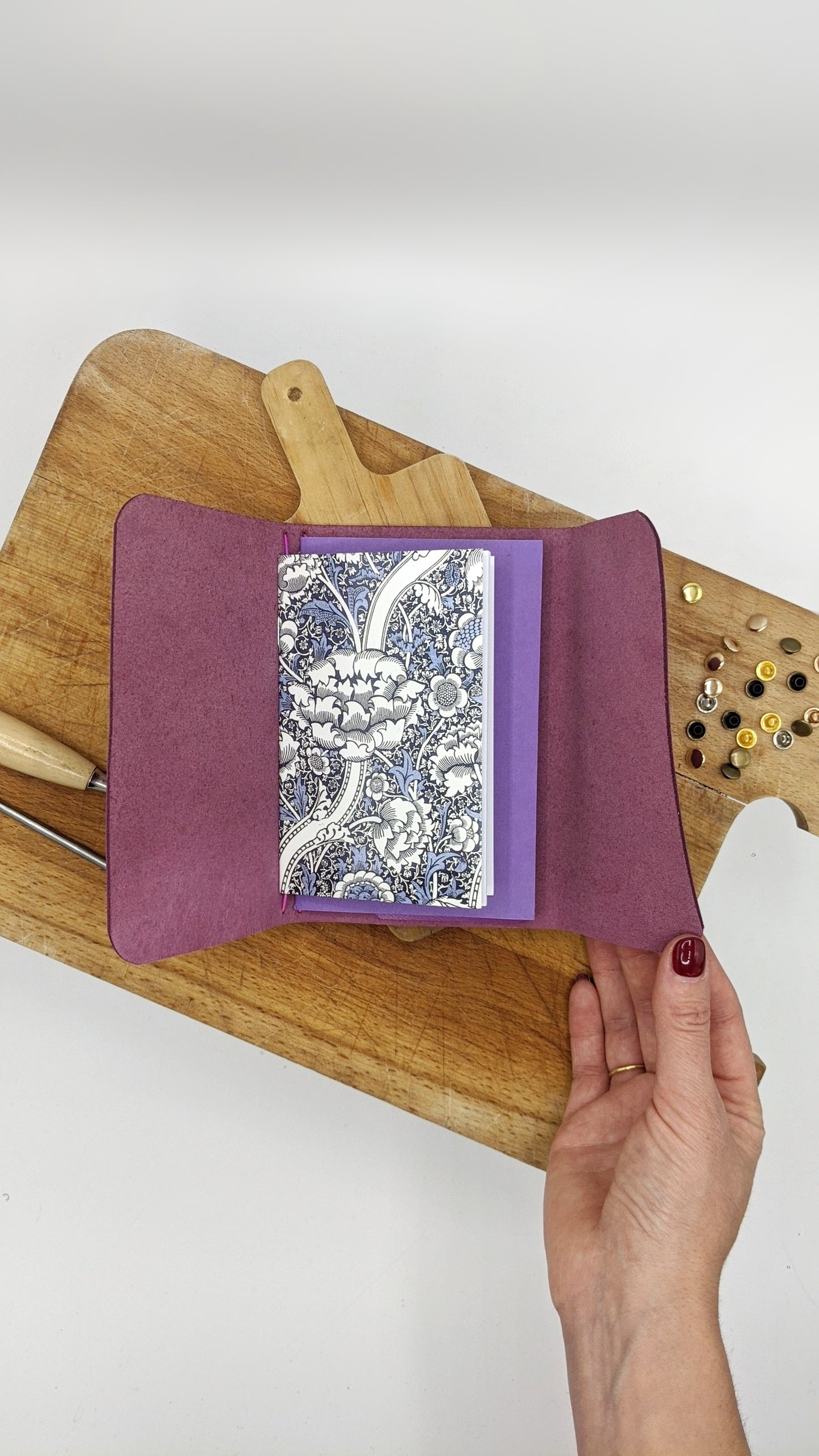 Atelier Créatif Maroquinerie - Personnalisation Carnet Cuir